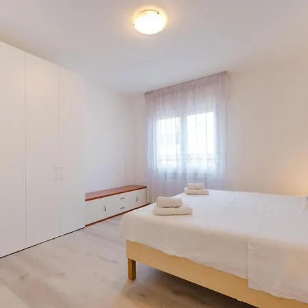 Casa Daniela - 10 Min From & Free Parking Apartment Venice
