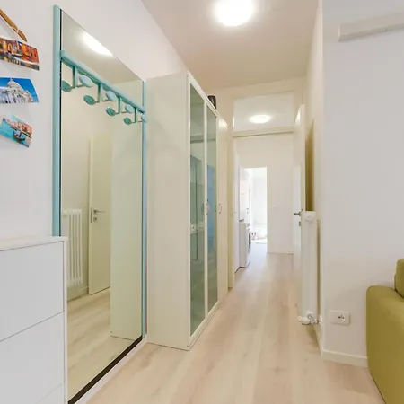 Casa Daniela - 10 Min From & Free Parking